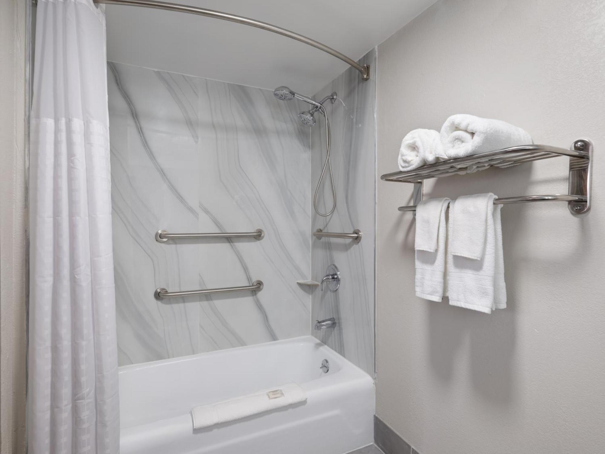 Days-Inn By Wyndham Montgomery I-85 Εξωτερικό φωτογραφία