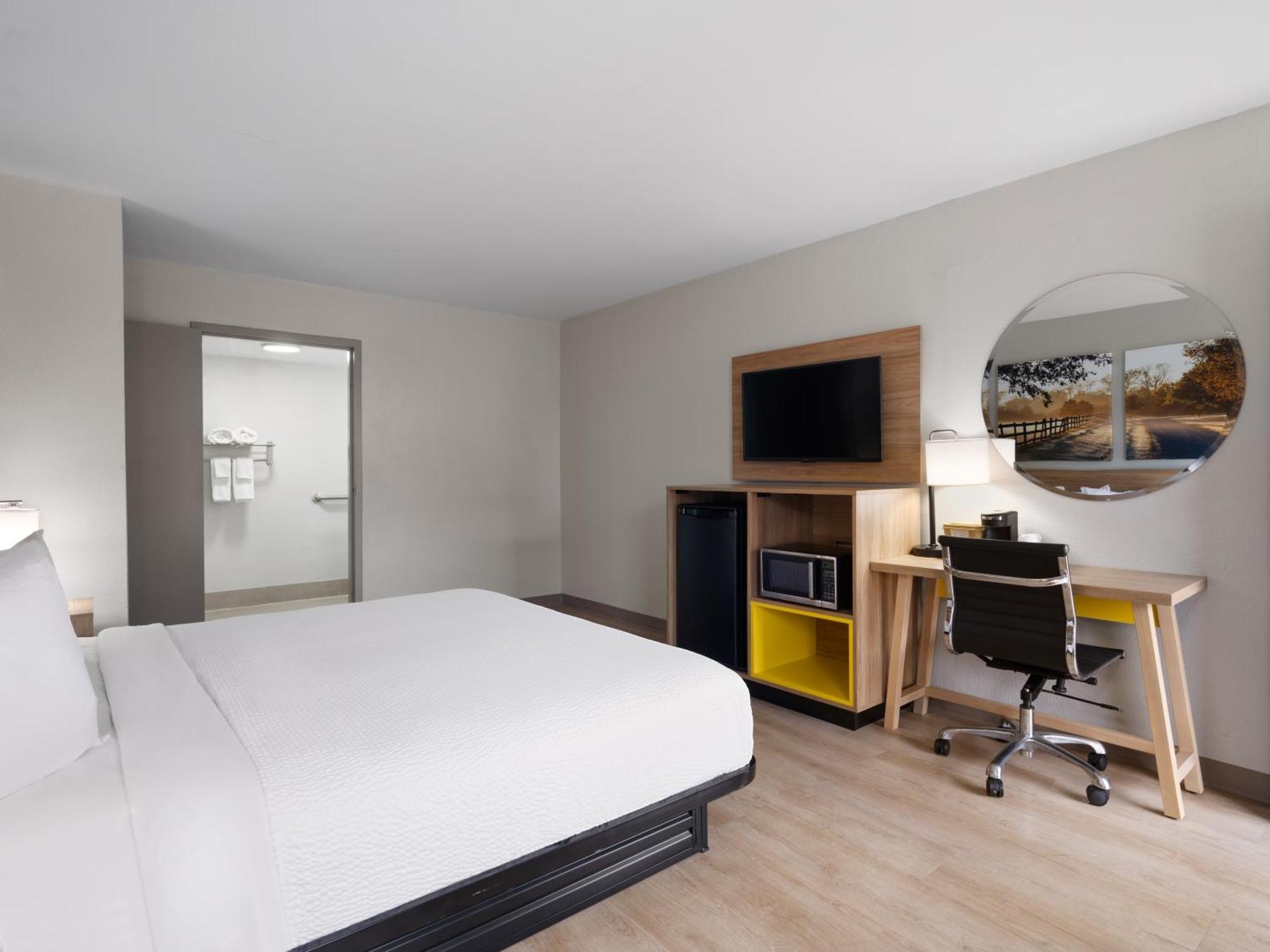 Days-Inn By Wyndham Montgomery I-85 Εξωτερικό φωτογραφία
