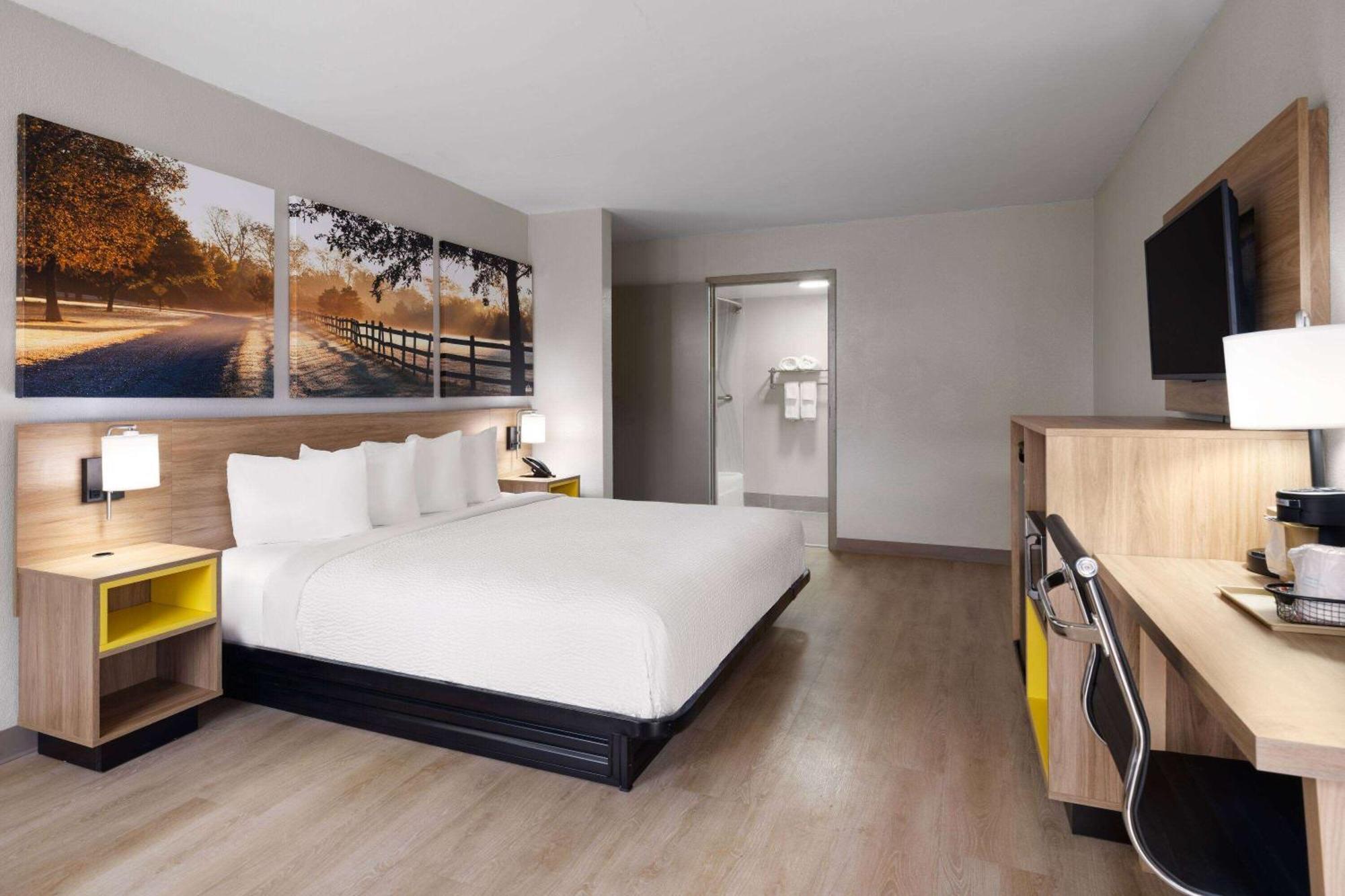 Days-Inn By Wyndham Montgomery I-85 Εξωτερικό φωτογραφία