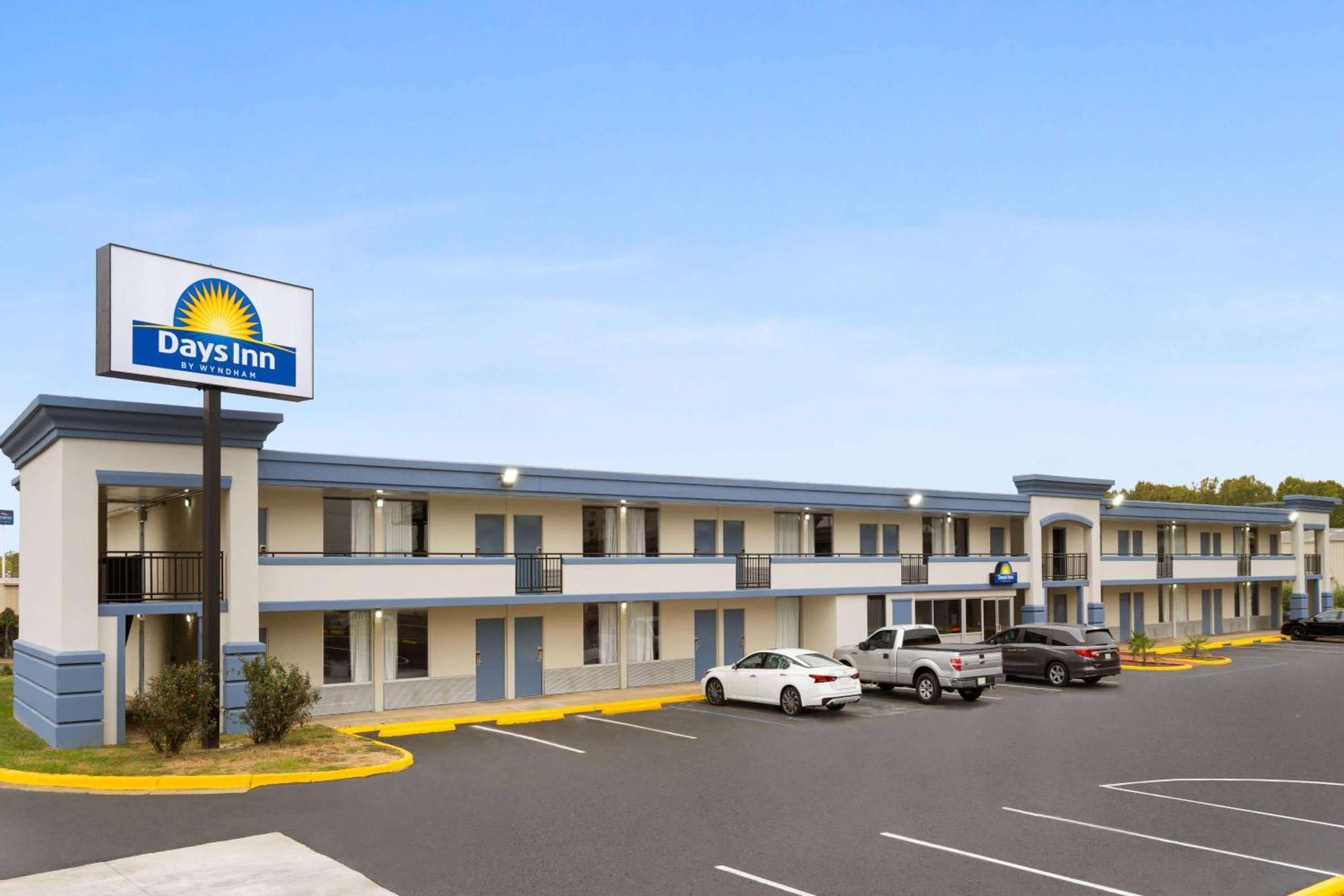 Days-Inn By Wyndham Montgomery I-85 Εξωτερικό φωτογραφία